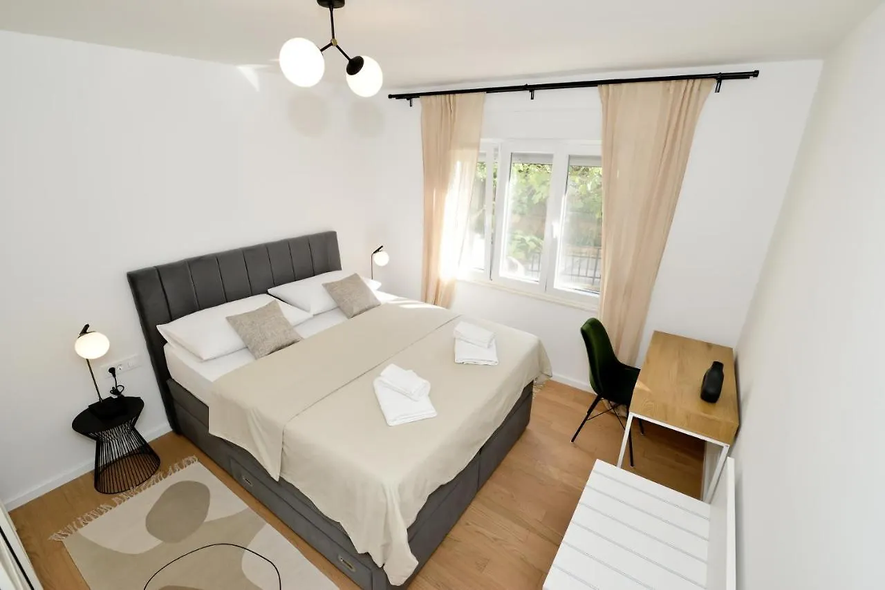 Apartment Luka Zadar