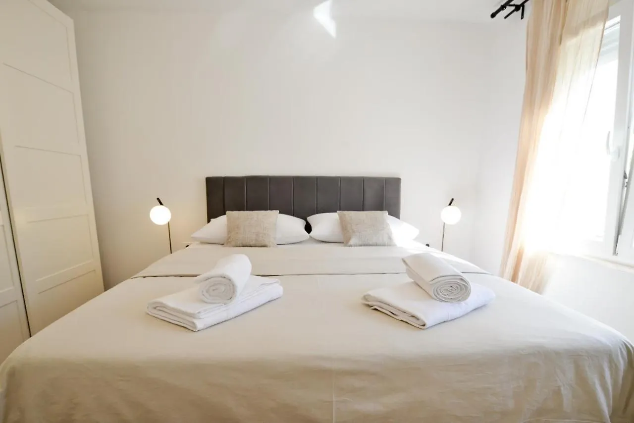 Apartment Luka Zadar
