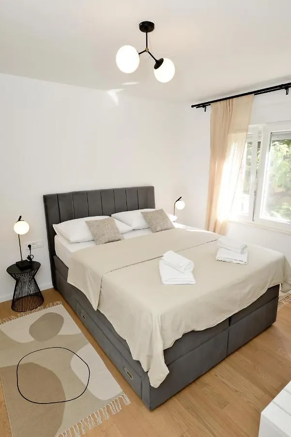 Apartment Luka Zadar 0*,