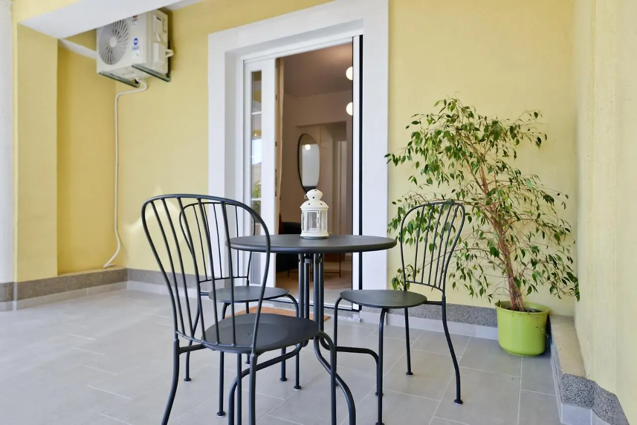 Apartment Luka Zadar 0*,