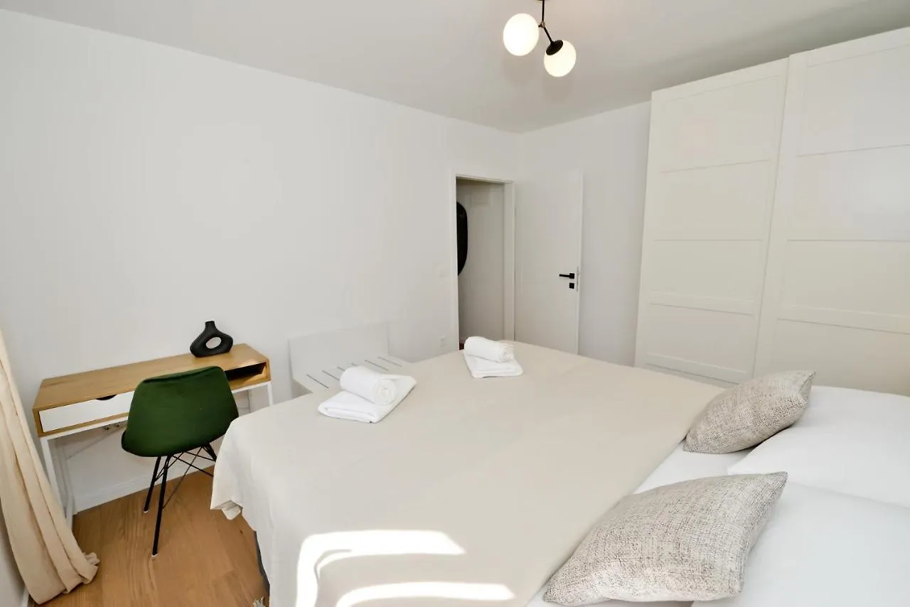 Apartment Luka Zadar